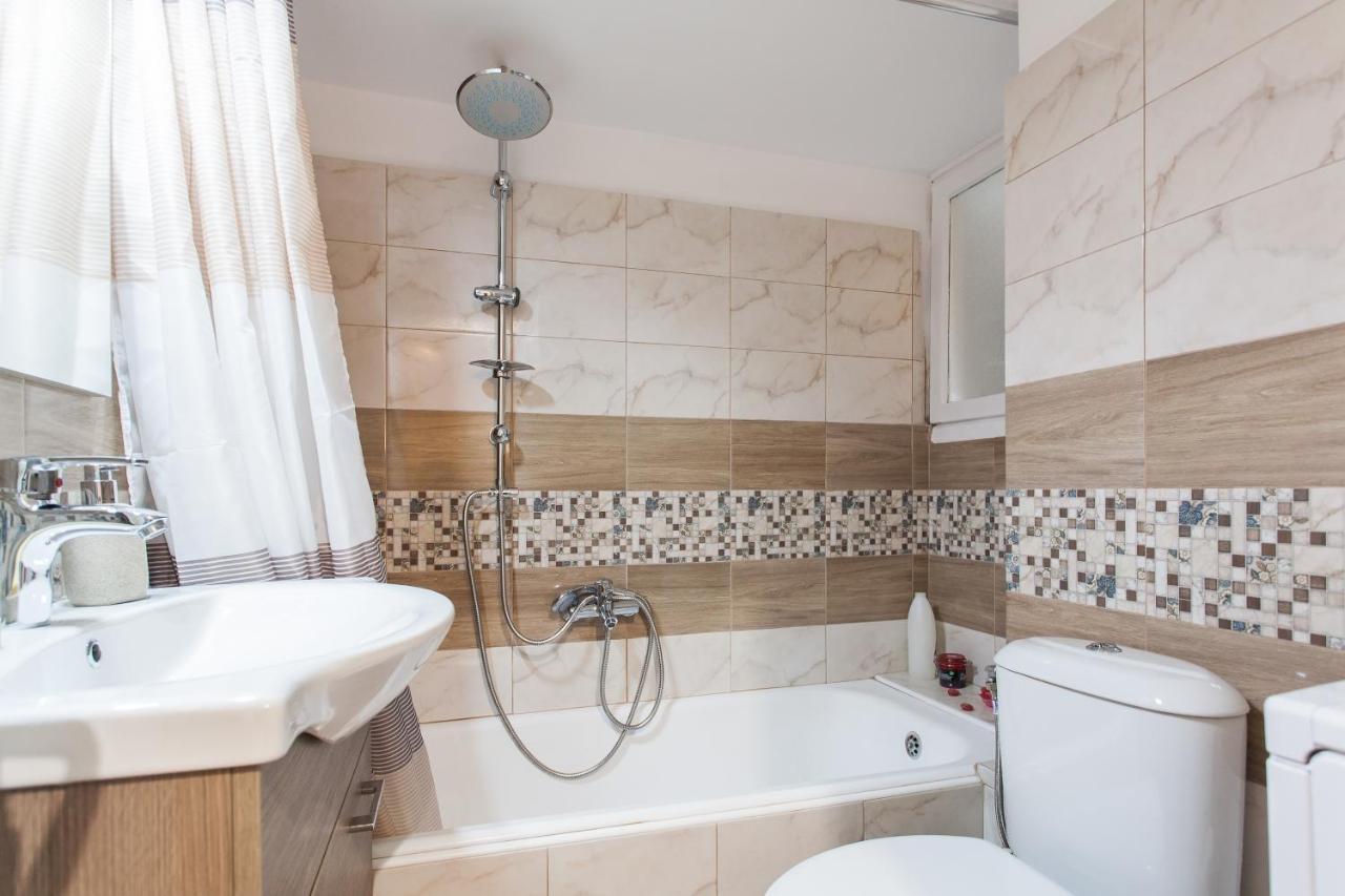 Safe Quiet Rooms In Apartment Close To Metro Station And Walk Acropolis Athena Bagian luar foto